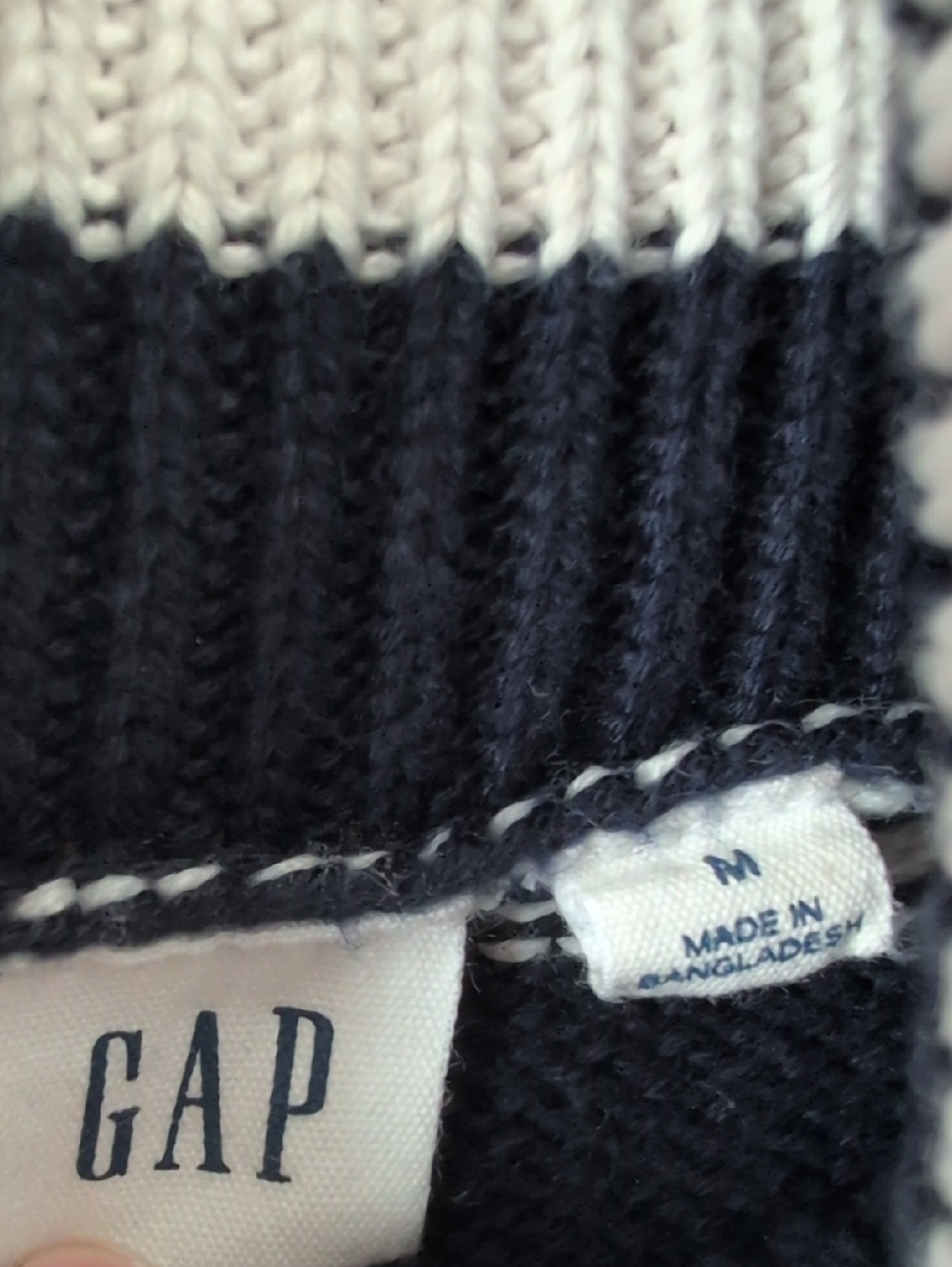 GAP Split Hem Turtleneck Cotton Sweater - SIZE M - Picture 5 of 7
